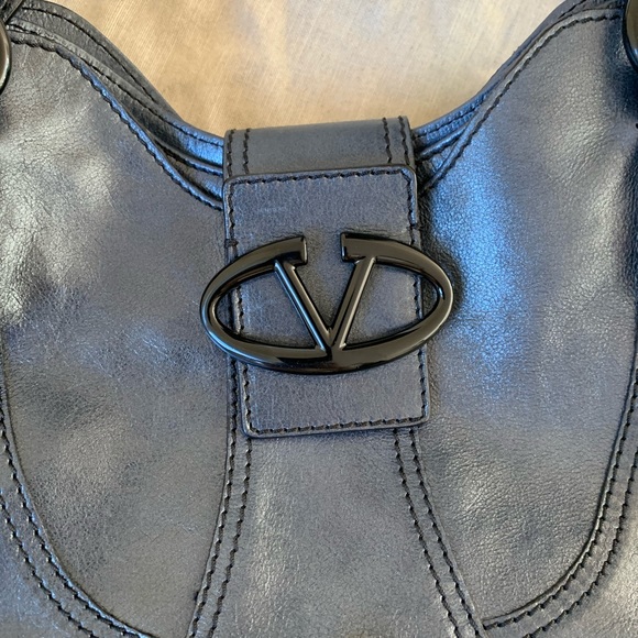 Pewter Valentino hobo Bag black hardware - Picture 4 of 12